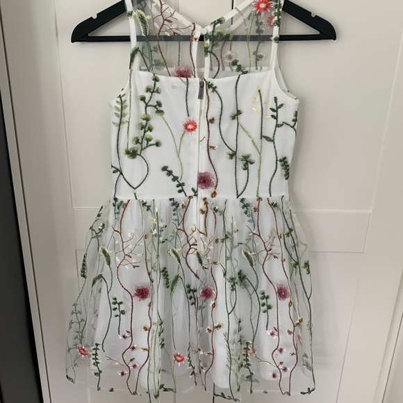 NWOT Calvin Klein Girls Embroidered dress size 12 - Picture 2 of 3